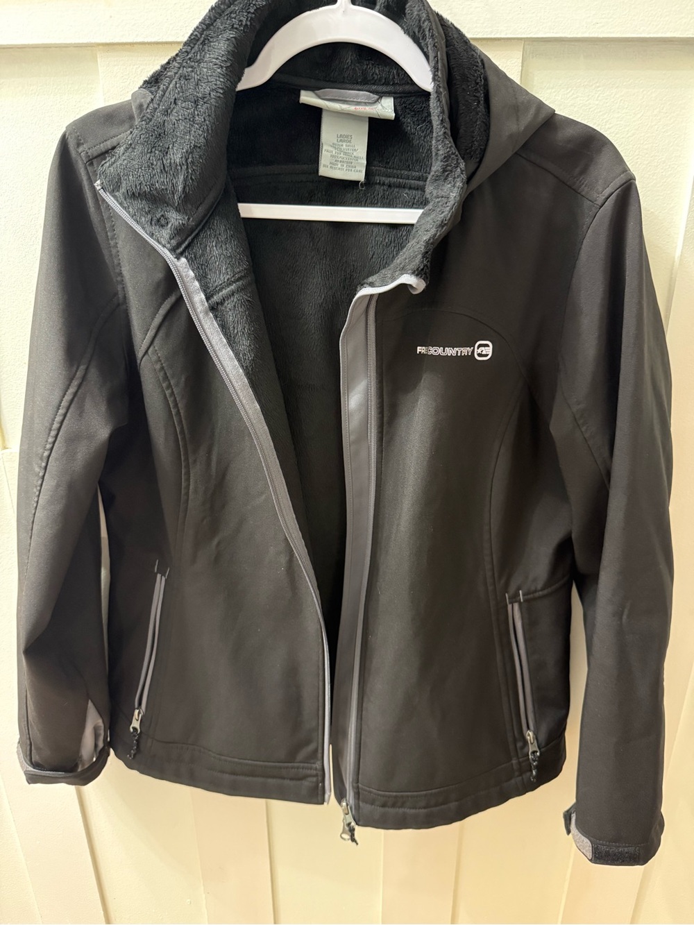 Free Country Women's Black Hooded Softshell Jacket